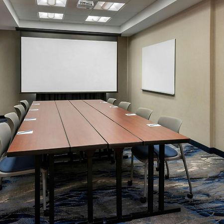 Fairfield Inn & Suites Woodbridge Avenel Екстериор снимка