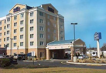 Fairfield Inn & Suites Woodbridge Avenel Екстериор снимка