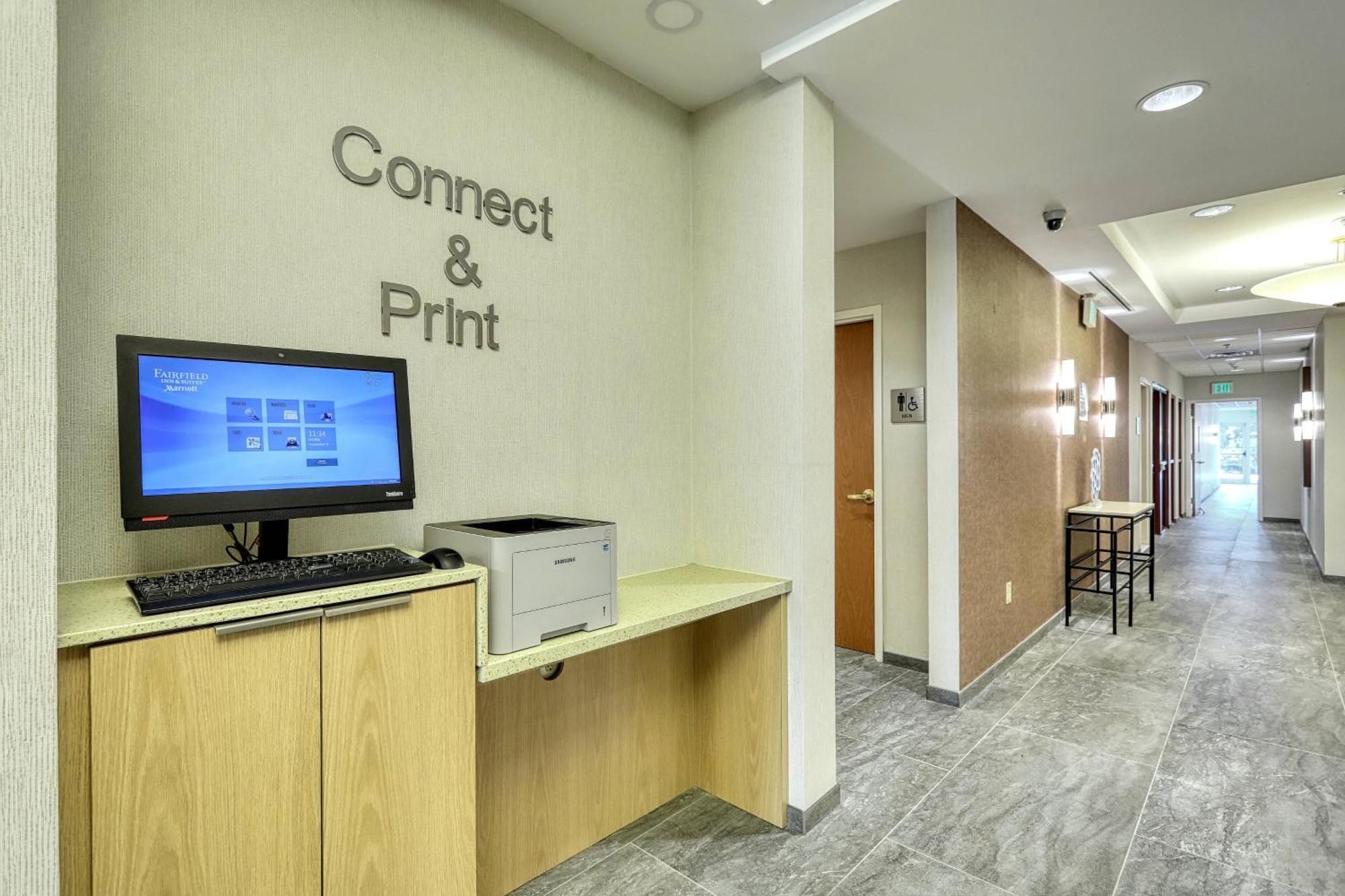 Fairfield Inn & Suites Woodbridge Avenel Екстериор снимка