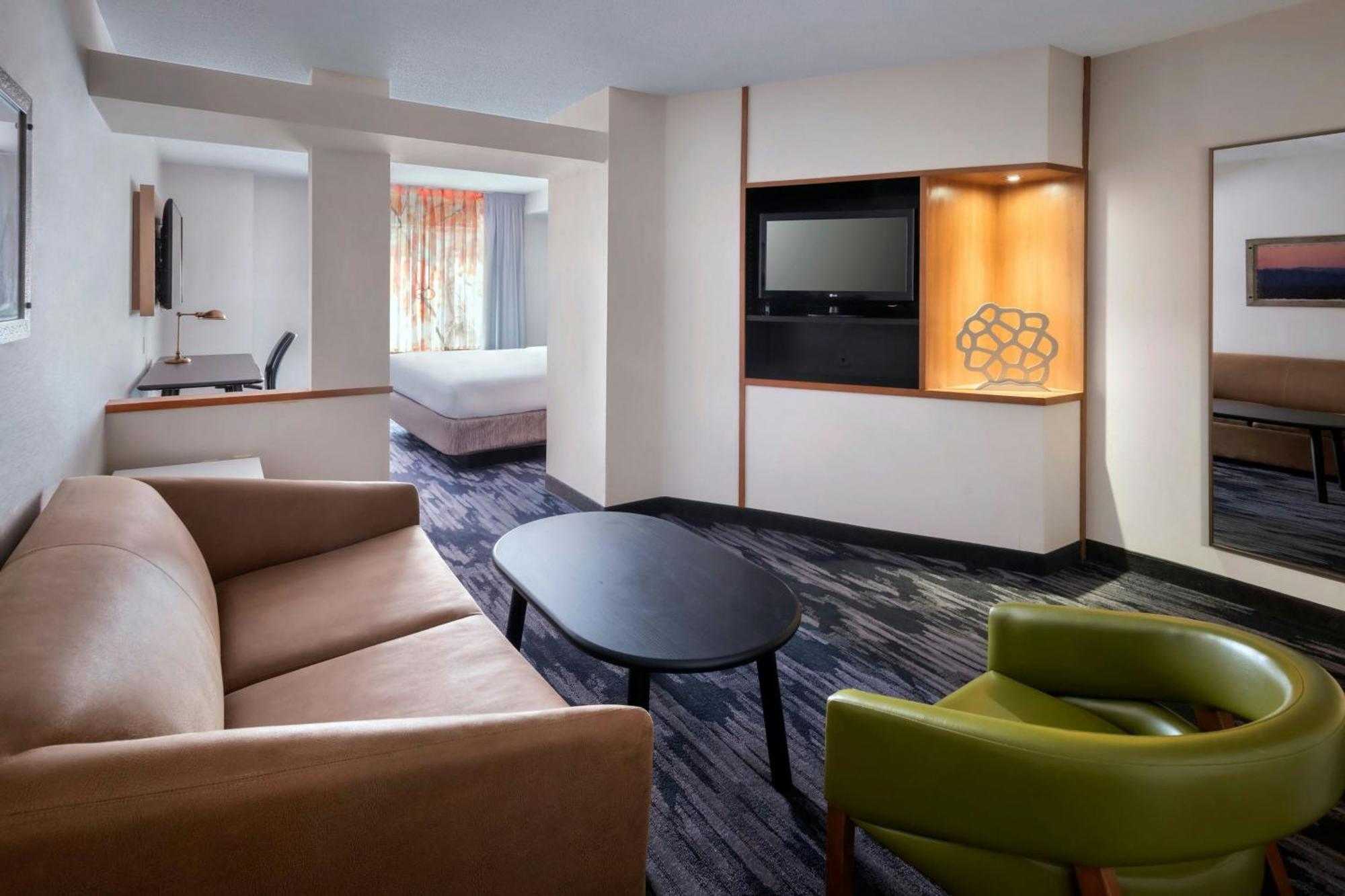 Fairfield Inn & Suites Woodbridge Avenel Екстериор снимка