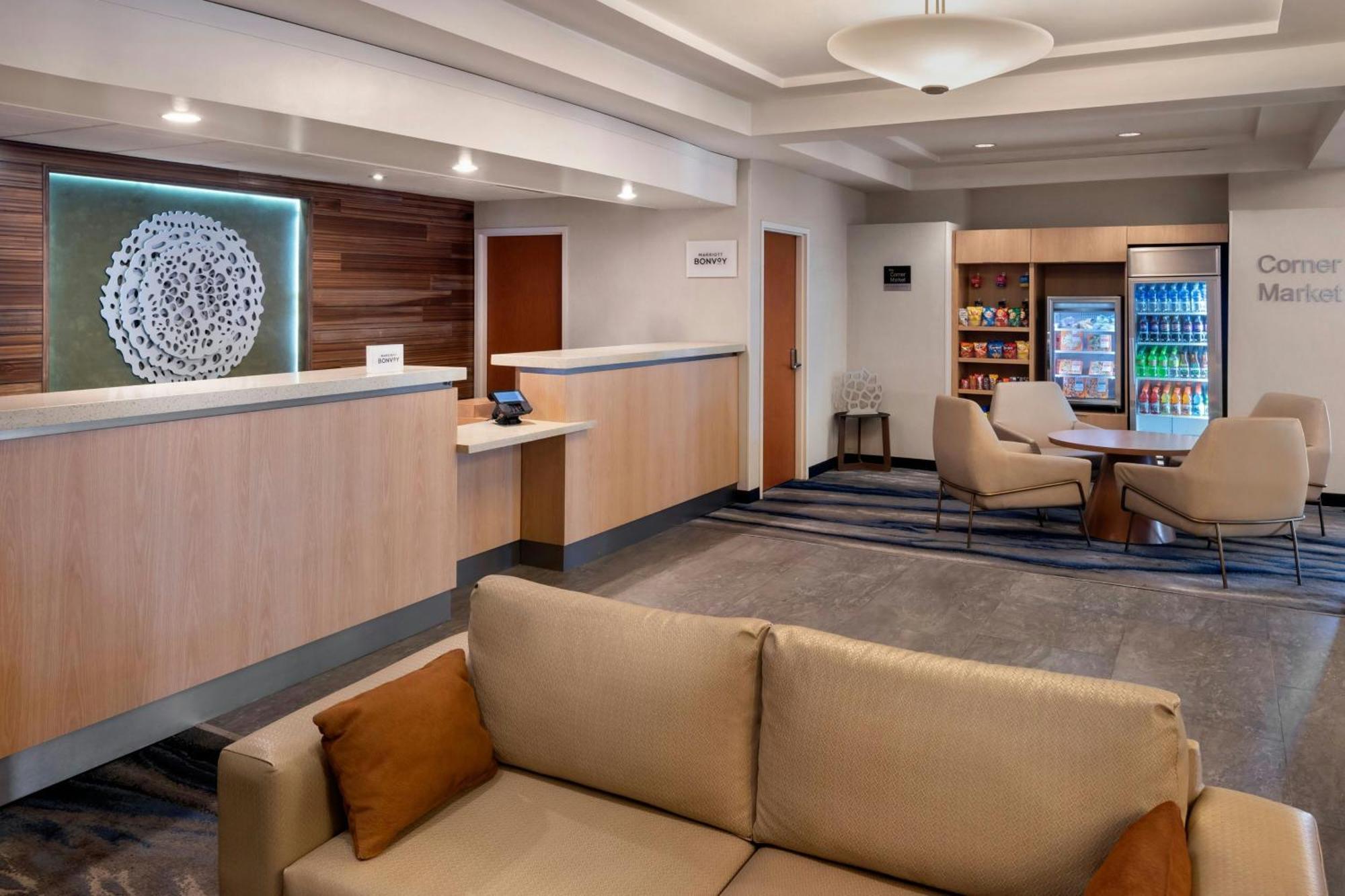 Fairfield Inn & Suites Woodbridge Avenel Екстериор снимка